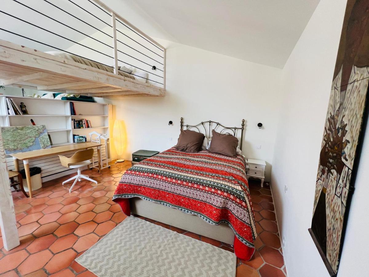 Penthouse Studio Privee Couple Ou Famille- La Maison Searle A トゥルトゥール エクステリア 写真