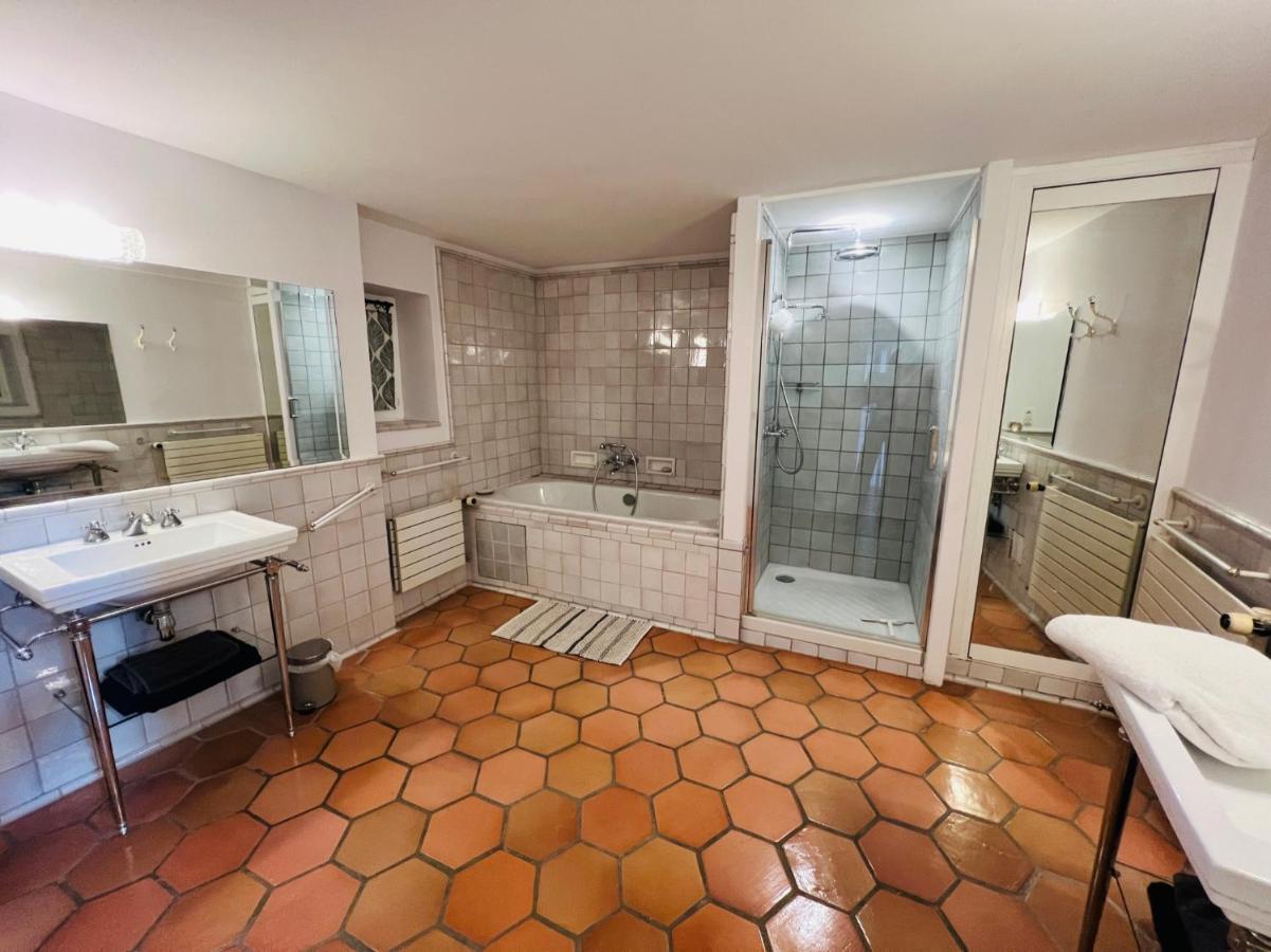 Penthouse Studio Privee Couple Ou Famille- La Maison Searle A トゥルトゥール エクステリア 写真