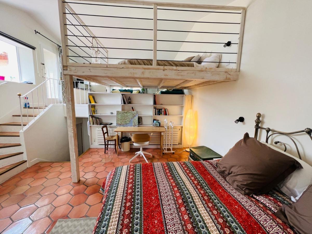 Penthouse Studio Privee Couple Ou Famille- La Maison Searle A トゥルトゥール エクステリア 写真